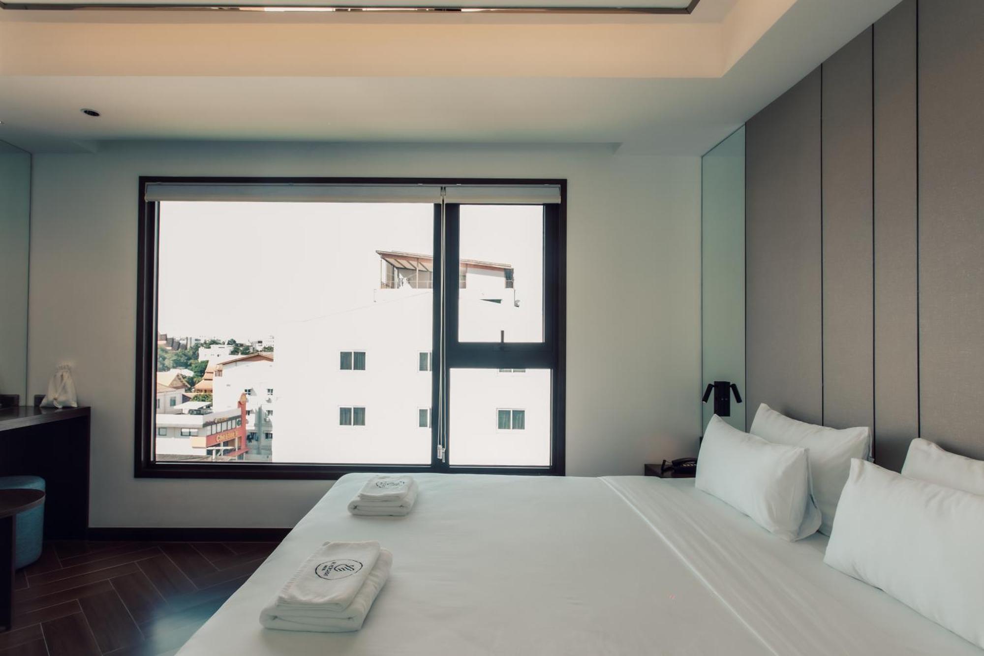 Riverside Hotel Vientiane Bagian luar foto