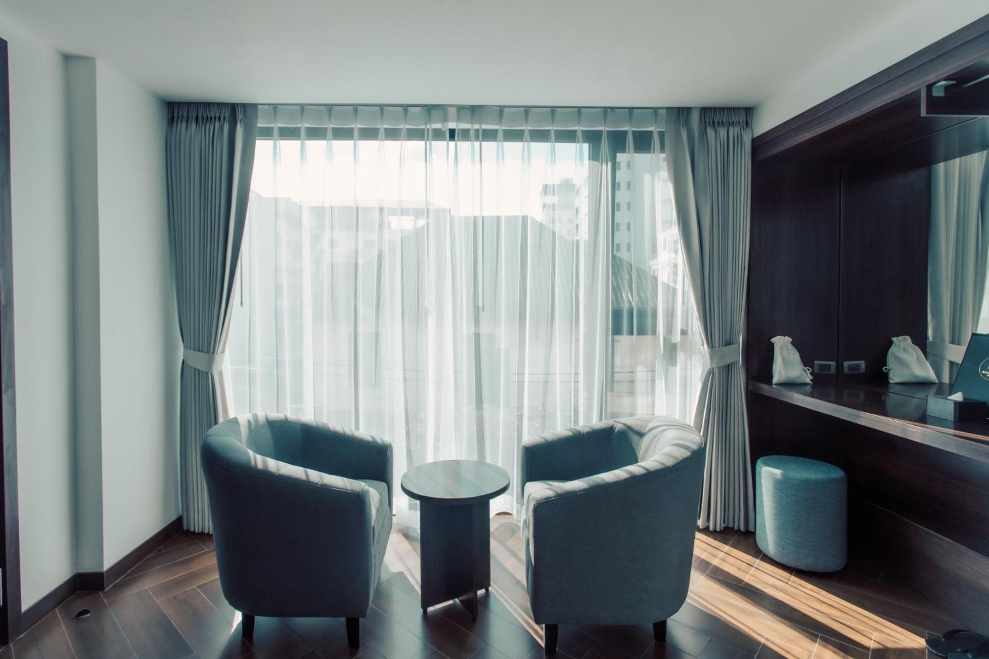 Riverside Hotel Vientiane Bagian luar foto