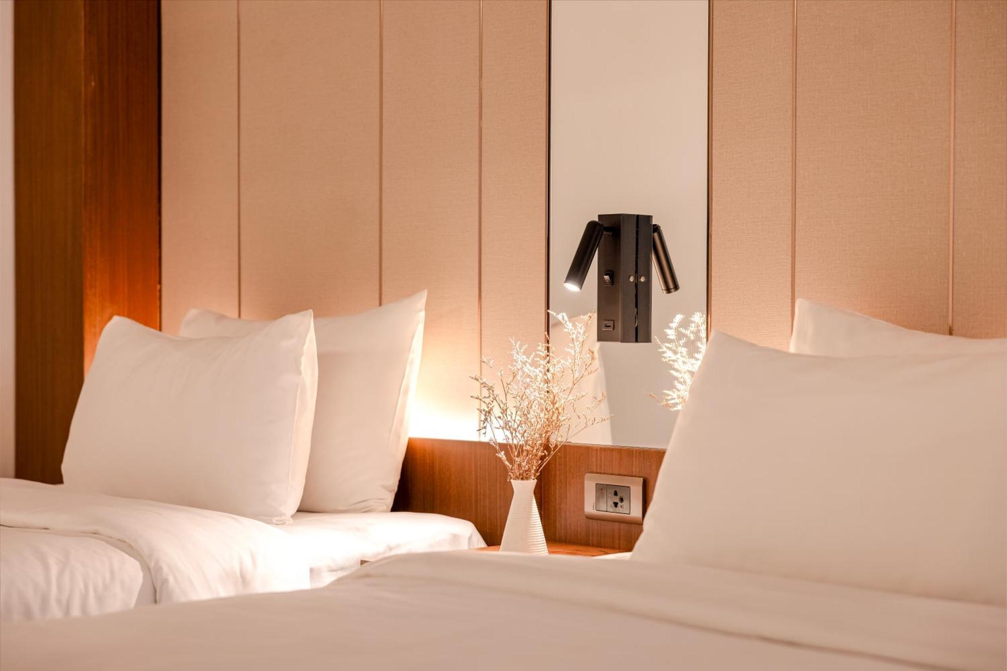 Riverside Hotel Vientiane Bagian luar foto