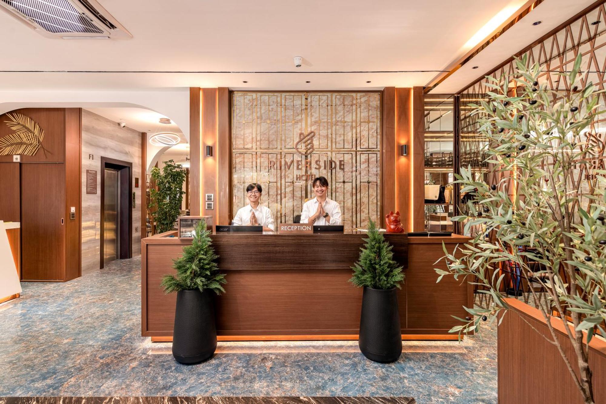 Riverside Hotel Vientiane Bagian luar foto