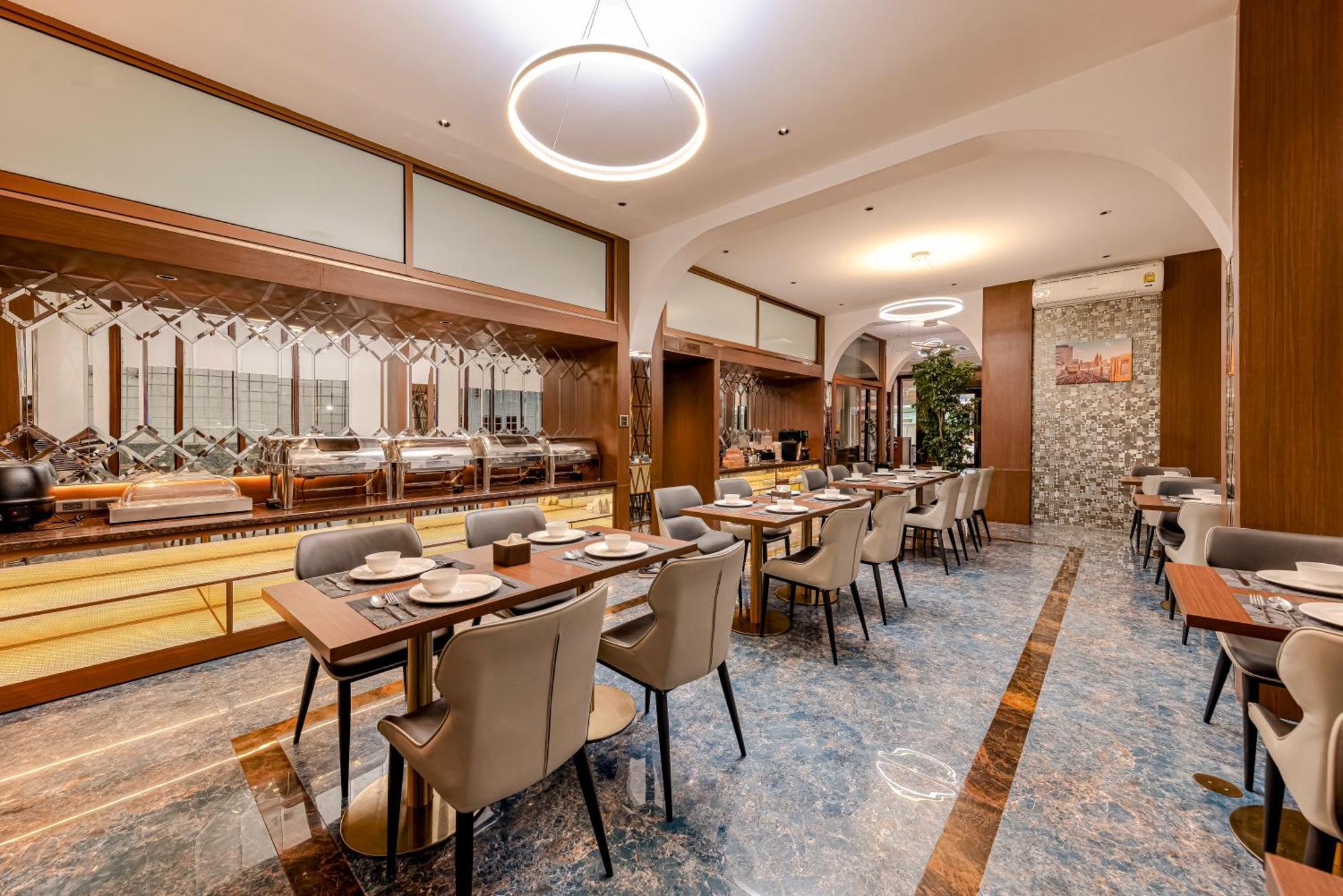 Riverside Hotel Vientiane Bagian luar foto